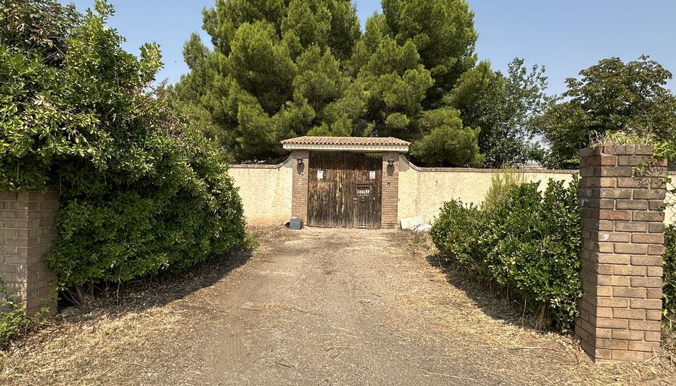 Finca rústica en venta en Calle Llorente, 17z, Longares, Zaragoza - imagen 1 Foto 1 de Finca rústica en venta en Calle Llorente, 17z, Longares, Zaragoza