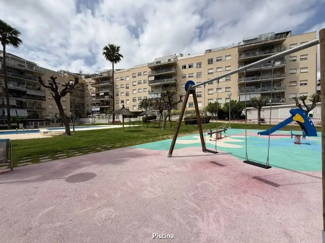 Wohnung zum Verkauf in Carrer Orenga, 54, Valterna Außenansicht von Wohnung zum Verkauf in Paterna mit Klimaanlage, Heizung und Parkett