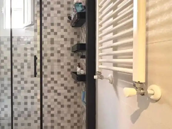 Pis en venda a Calle de Valdecanillas, 68, Simancas Bany de Pis en venda en Madrid amb Aire condicionat, Calefacció i Parquet