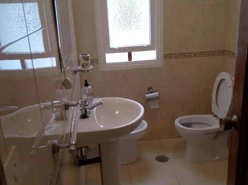 Bathroom of Flat for rent in Vigo 