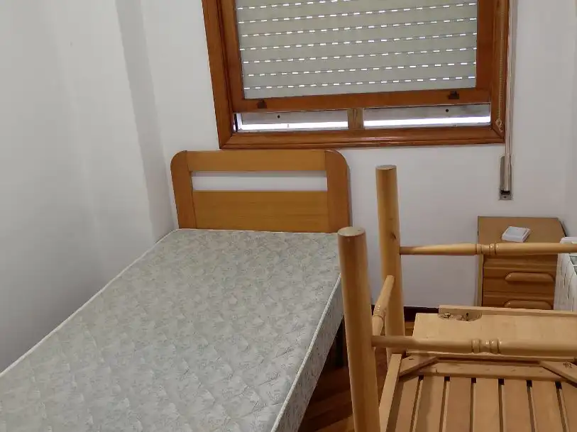 Bedroom of Flat for rent in Vigo 