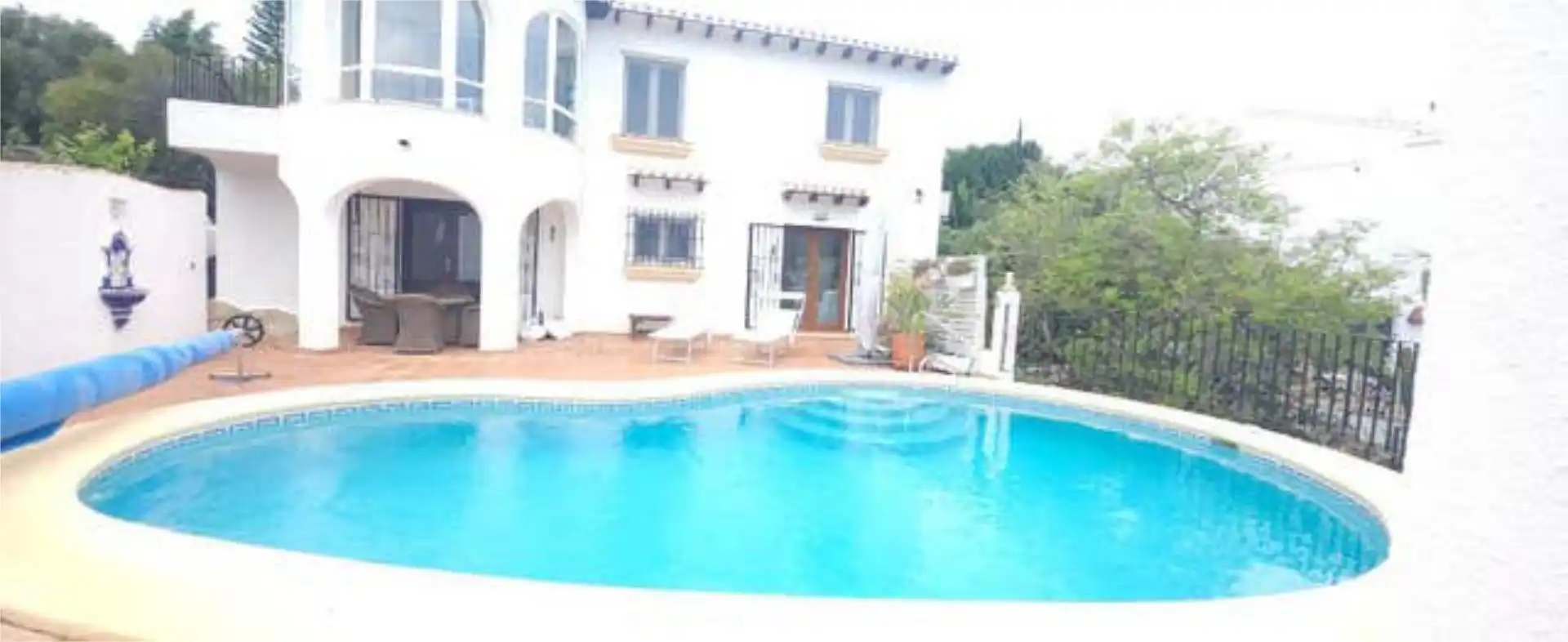 Einfamilien-Reihenhaus zum Verkauf in Devessa - Monte Pego Schwimmbecken von Einfamilien-Reihenhaus zum Verkauf in Dénia mit Terrasse und Schwimmbad