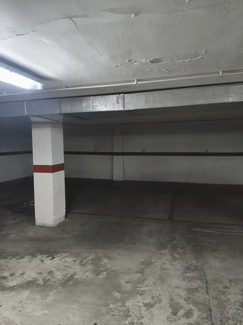 Garaje de alquiler en Calle Bazan, 25, Centro - Muelle Pesquero Parking de Garaje de alquiler en Torrevieja
