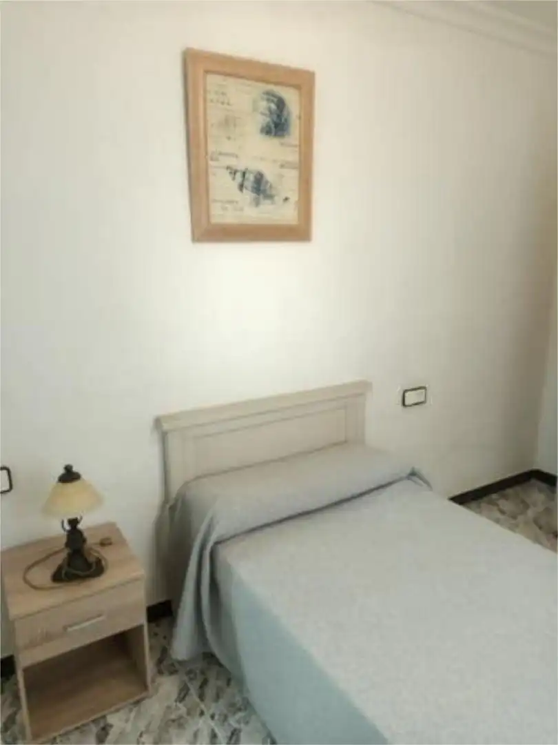 Flat for rent in Carmona Bedroom of Flat for rent in Carmona with Terrace and Storage room