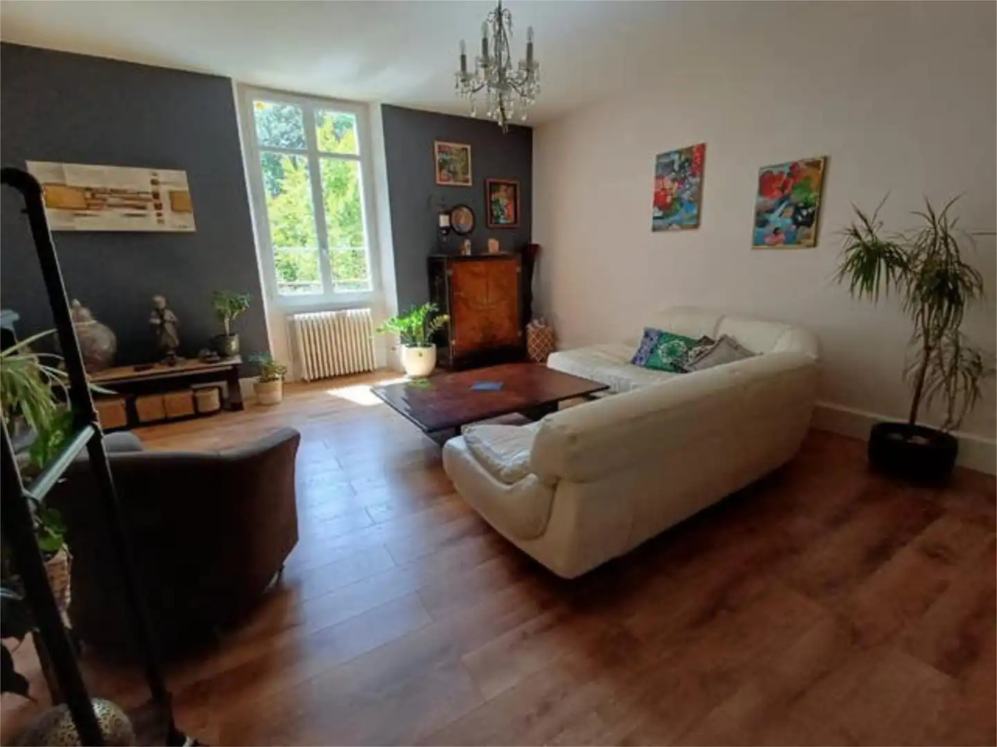 Casa o chalet en venta en Llano de la Victoria Sala de estar de Casa o chalet en venta en Jaca con Calefacción, Jardín privado y Terraza