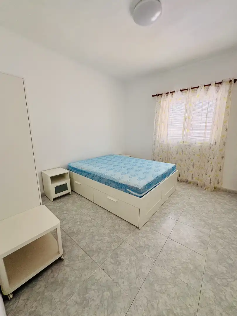 Pis de lloguer a Calle Enrique de Anaga, 33, La Salud Dormitori de Pis de lloguer en Santa Cruz de Tenerife amb Moblat