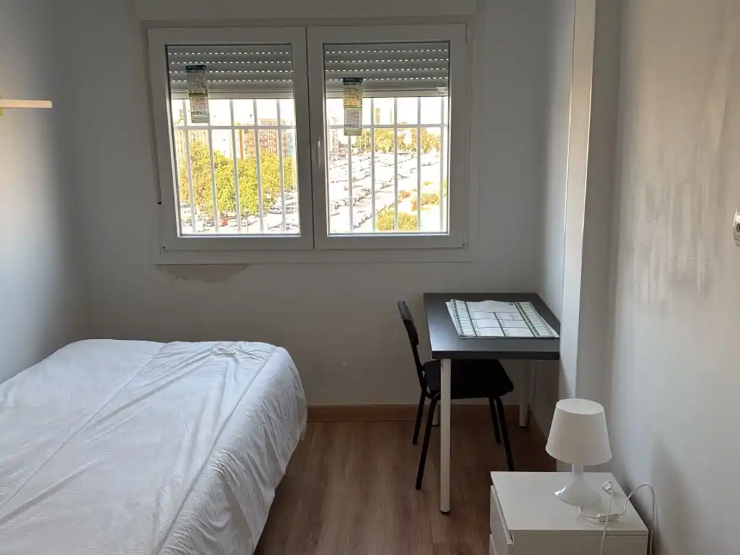 Flat for rent in Avenida Juan XXIII, 6, La Princesa Bedroom of Flat for rent in Málaga with Air Conditioner and Furnished