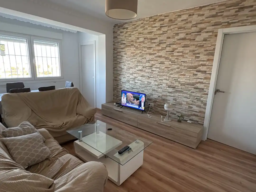 Flat for rent in Avenida Juan XXIII, 6, La Princesa Living room of Flat for rent in Málaga with Air Conditioner and Furnished