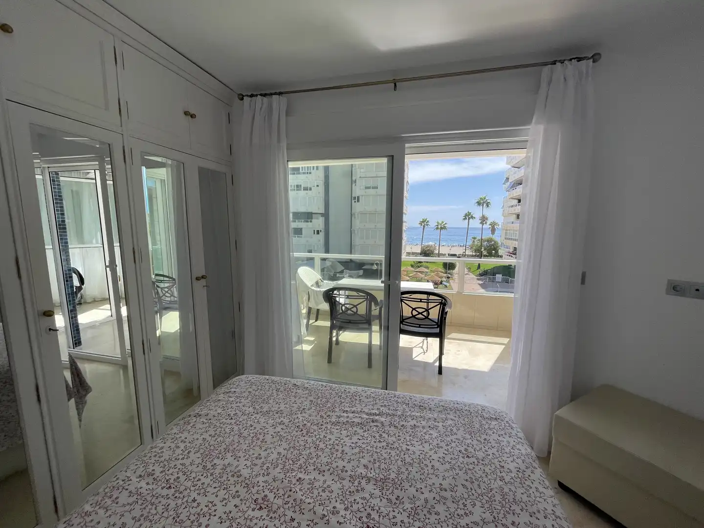 Wohnung zur Miete in Calle del Trópico, 3, La Carihuela - Los Nidos Schlafzimmer von Wohnung zur Miete in Torremolinos mit Klimaanlage, Heizung und Privatgarten