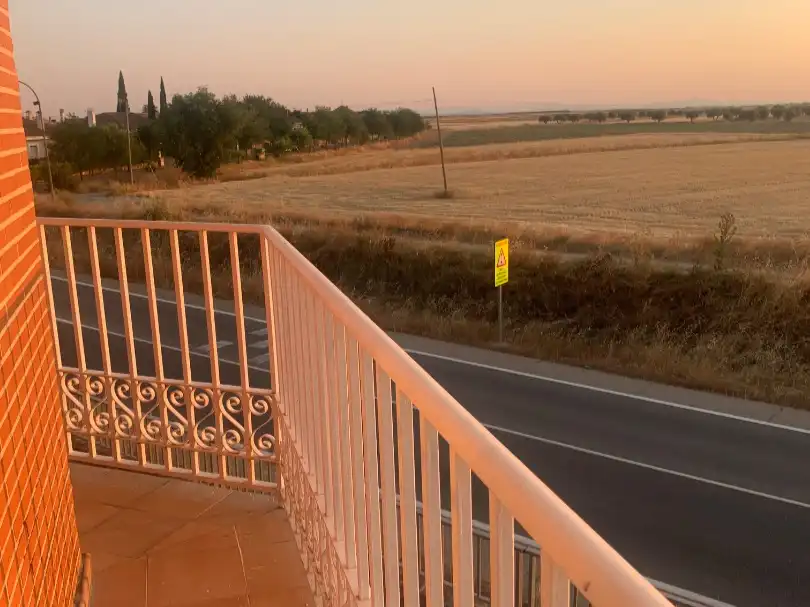 Vista exterior de Pis en venda en Ciruelos amb Aire condicionat, Calefacció i Terrassa