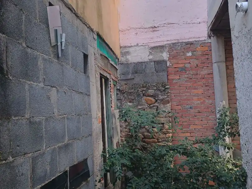 Casa adosada en venda a Rúa Caleras, 9, O Barco de Valdeorras Vista exterior de Casa adosada en venda en O Barco de Valdeorras amb Terrassa, Traster i Balcó