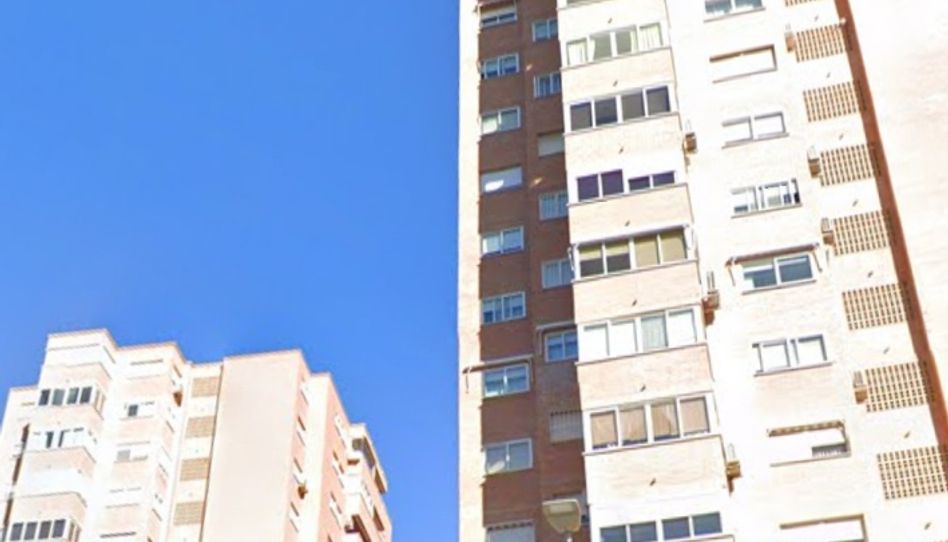 Piso de alquiler en Avinguda de Calp, 6, Playa Poniente, Benidorm - imagen 1 Foto 1 de Piso de alquiler en Avinguda de Calp, 6, Playa Poniente, Benidorm