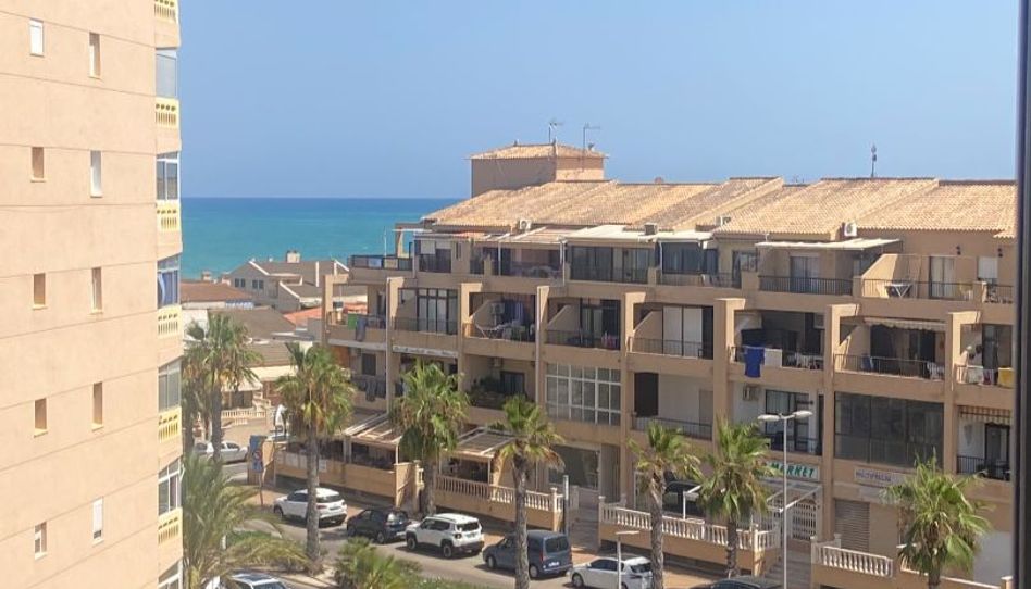 Apartamento de alquiler en Avenida de Los Europeos, 10, Los Europeos, Torrevieja - imagen 1 Foto 1 de Apartamento de alquiler en Avenida de Los Europeos, 10, Los Europeos, Torrevieja