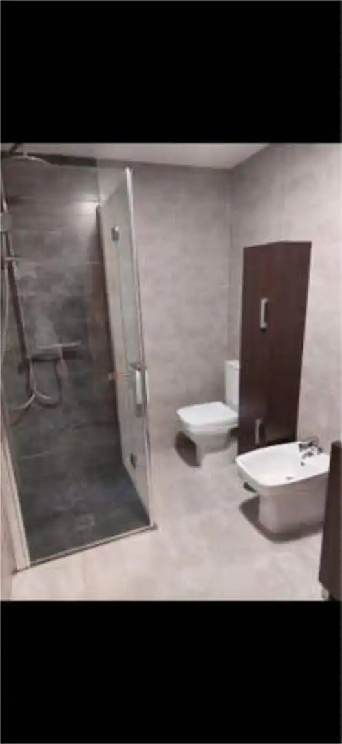 Flat for rent in La Platina- Hospital - Campus Bathroom of Flat for rent in Salamanca with Heating, Private garden and Terrace