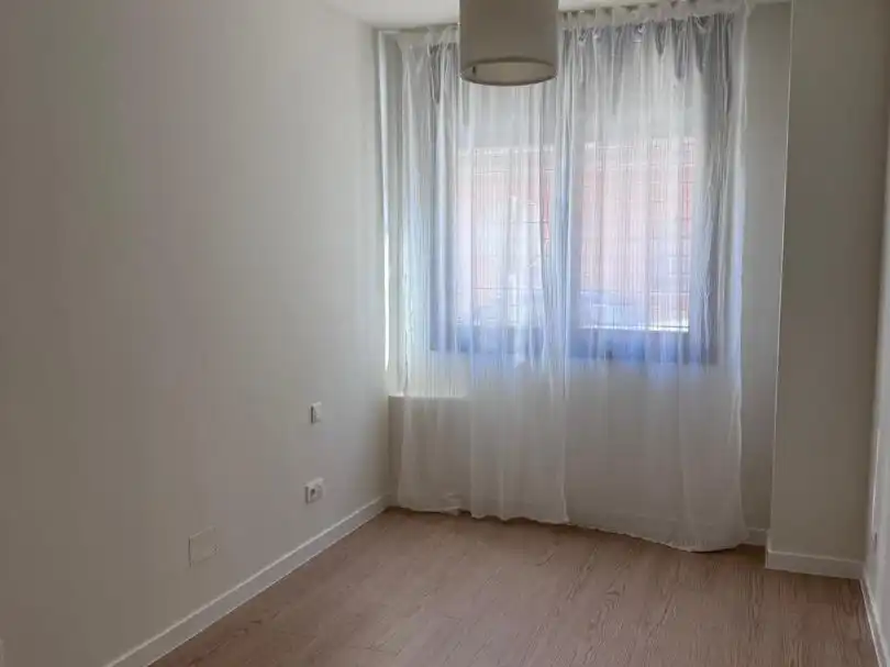 Flat for rent in Calle Honda, 10, Centro Bedroom of Flat for rent in Fuenlabrada with Storage room and Video intercom