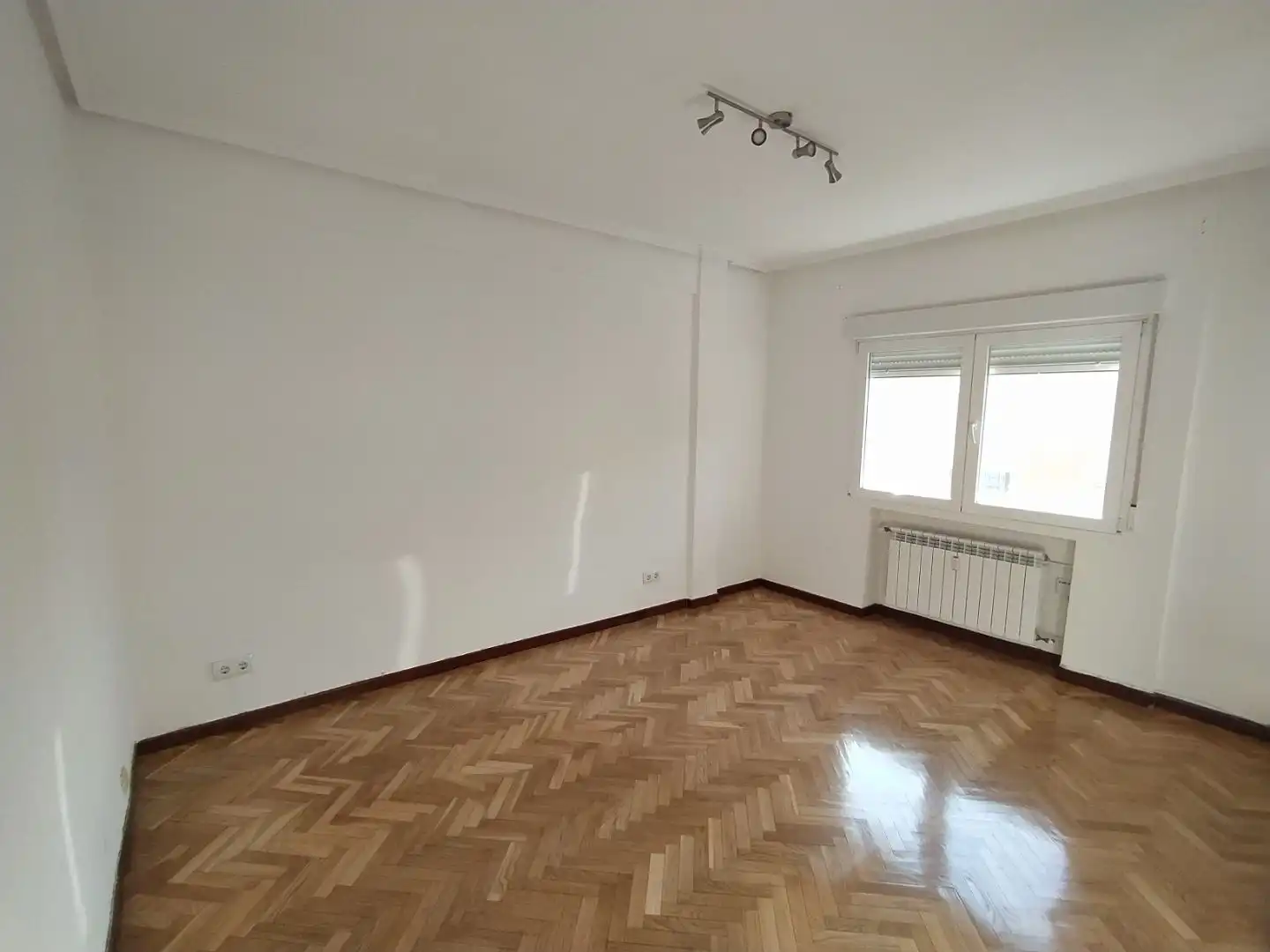 Flat for rent in Calle de Canillas, 38, Prosperidad Living room of Flat for rent in Madrid Capital with Air Conditioner and Terrace