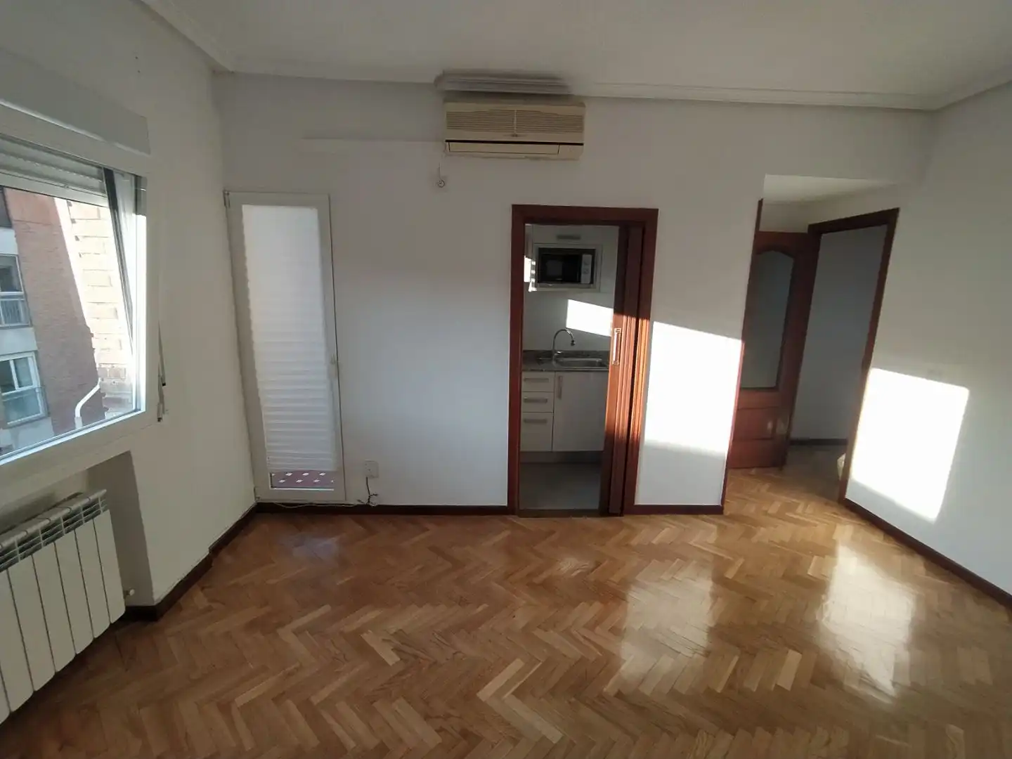 Flat for rent in Calle de Canillas, 38, Prosperidad Bedroom of Flat for rent in Madrid Capital with Air Conditioner and Terrace