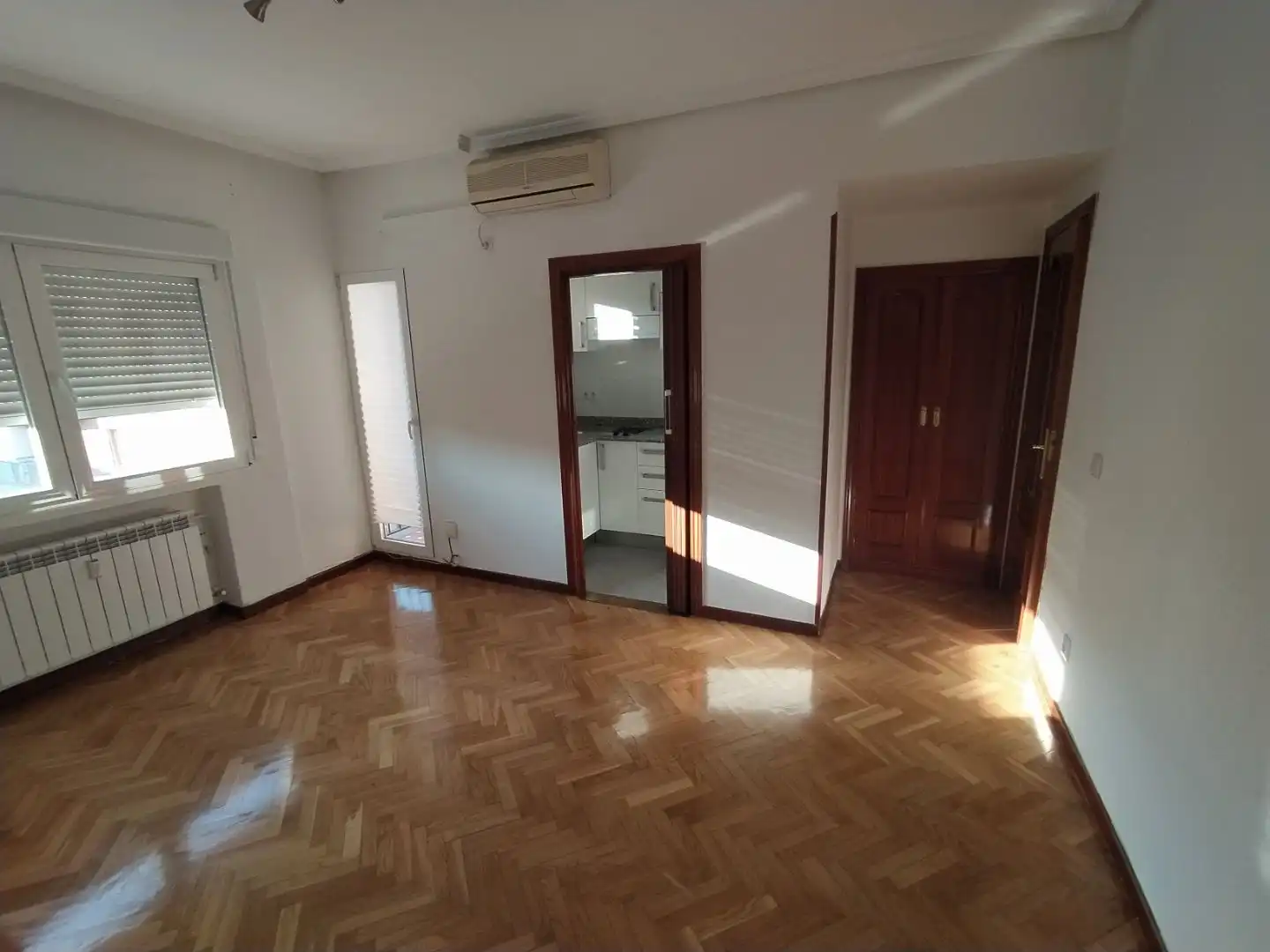 Flat for rent in Calle de Canillas, 38, Prosperidad Living room of Flat for rent in Madrid Capital with Air Conditioner and Terrace