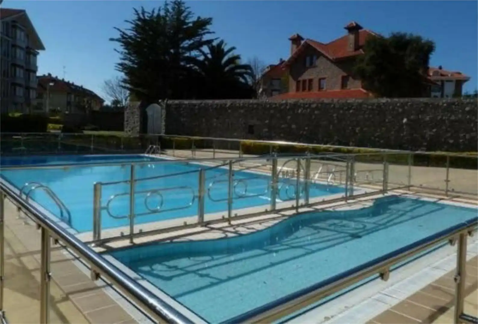 Schwimmbecken von Wohnungen zur Miete in Noja mit Heizung, Privatgarten und Terrasse