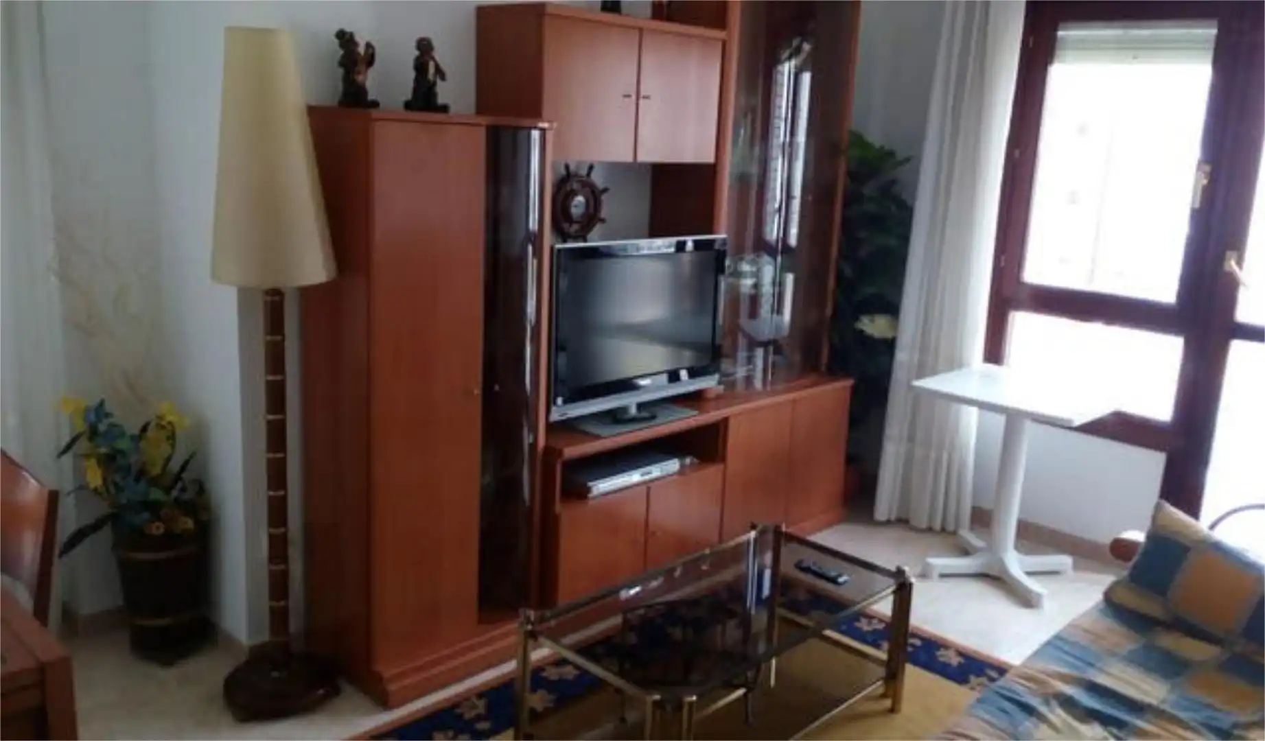 Wohnzimmer von Wohnungen zur Miete in Noja mit Heizung, Privatgarten und Terrasse