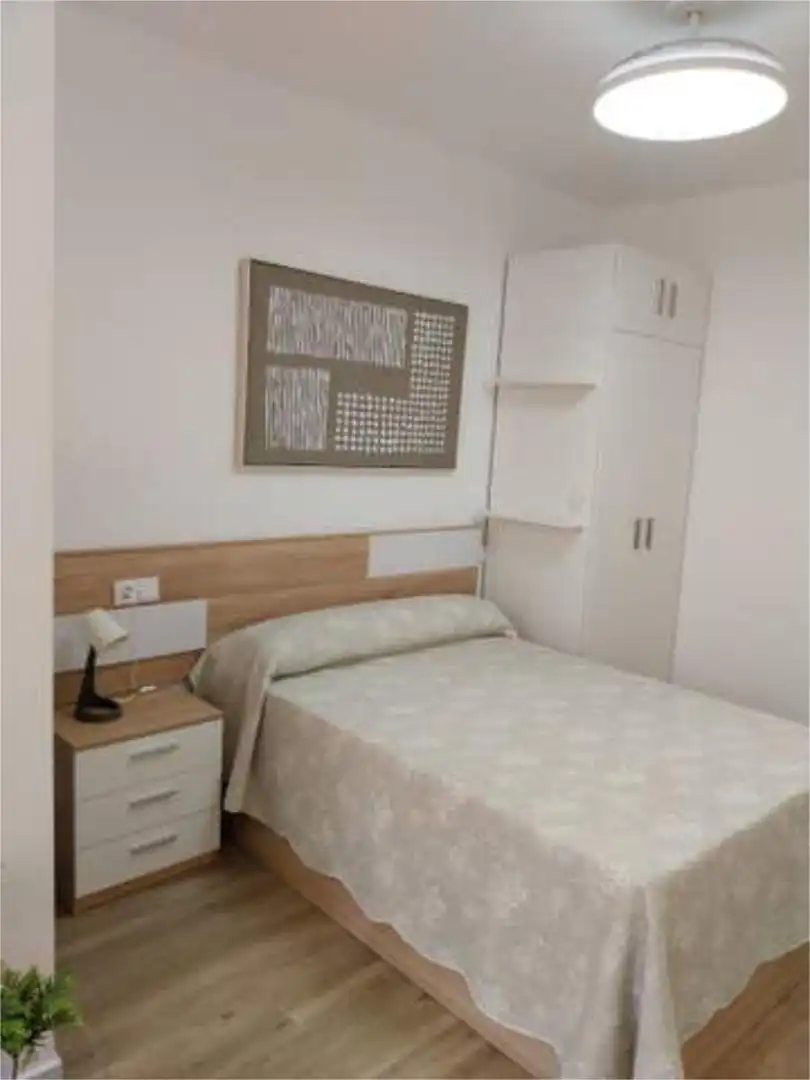 Apartament de lloguer a El Ranero Dormitori de Apartament de lloguer en Murcia amb Calefacció i Moblat