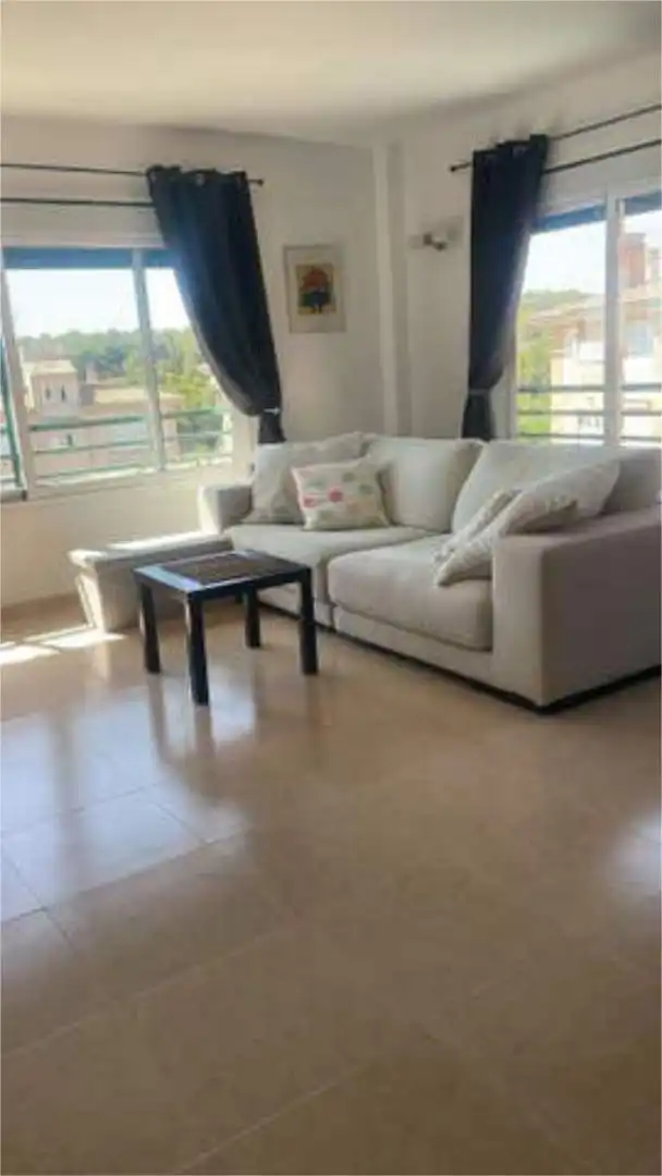 Piso de alquiler en Can Picafort Sala de estar de Piso de alquiler en Santa Margalida con Terraza y Amueblado