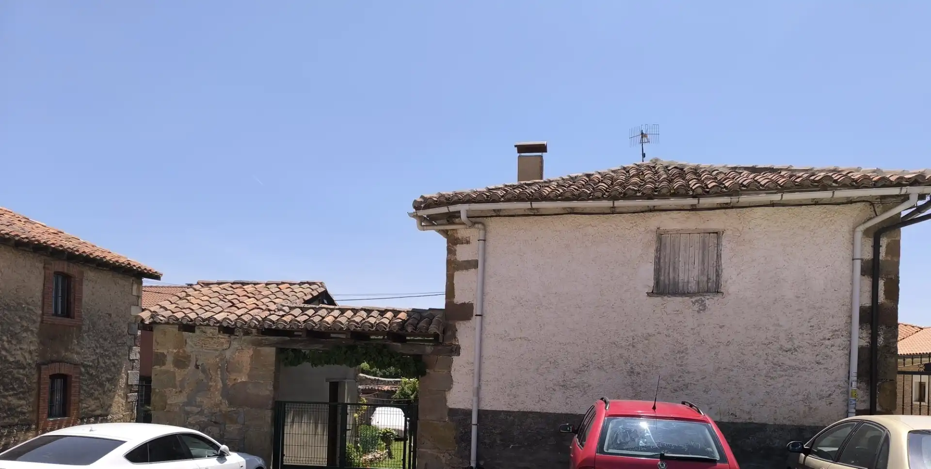 Casa o xalet en venda a Lugar Valoria de Aguilar, 33, Aguilar de Campoo Vista exterior de Casa o xalet en venda en Aguilar de Campoo amb Terrassa i Balcó