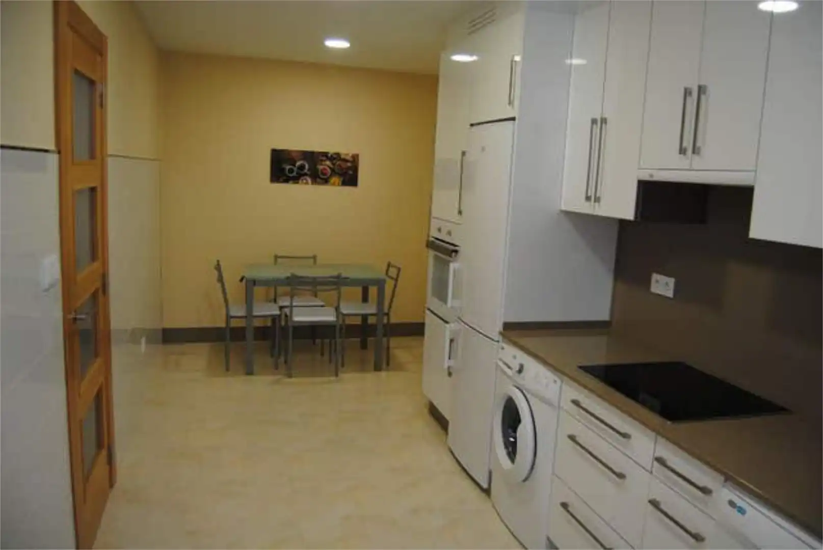 Flat for rent in Zona Ultramar Kitchen of Flat for rent in Ferrol with Heating, Private garden and Terrace