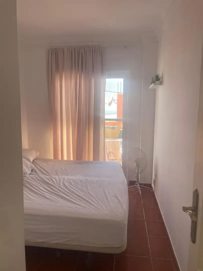 Piso de alquiler en Carretera los Menores Taucho, 17, Armeñime - Las Moraditas - Las Cancelas Habitación de Piso de alquiler en Adeje con Amueblado, Horno y Lavadora