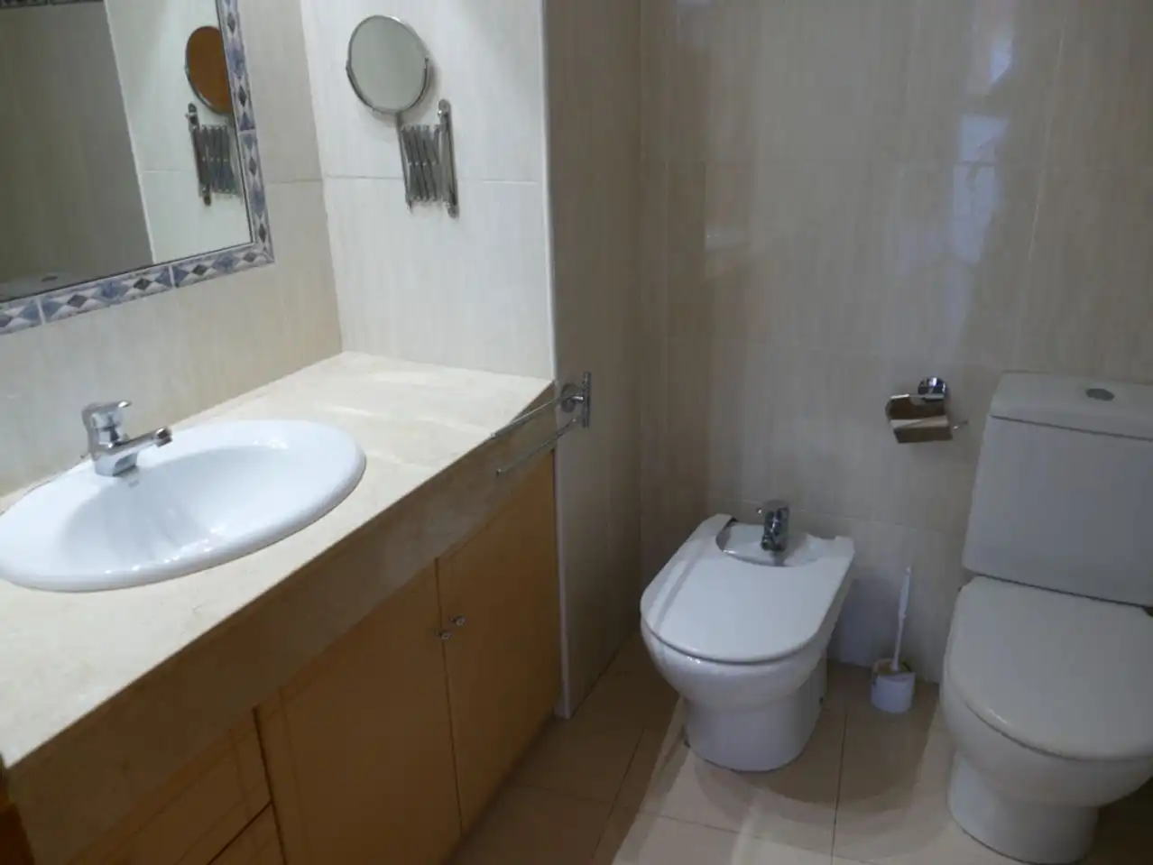 Piso de alquiler en Carrer de Gornals, 18, Centre Baño de Piso de alquiler en Reus con Aire acondicionado, Calefacción y Terraza