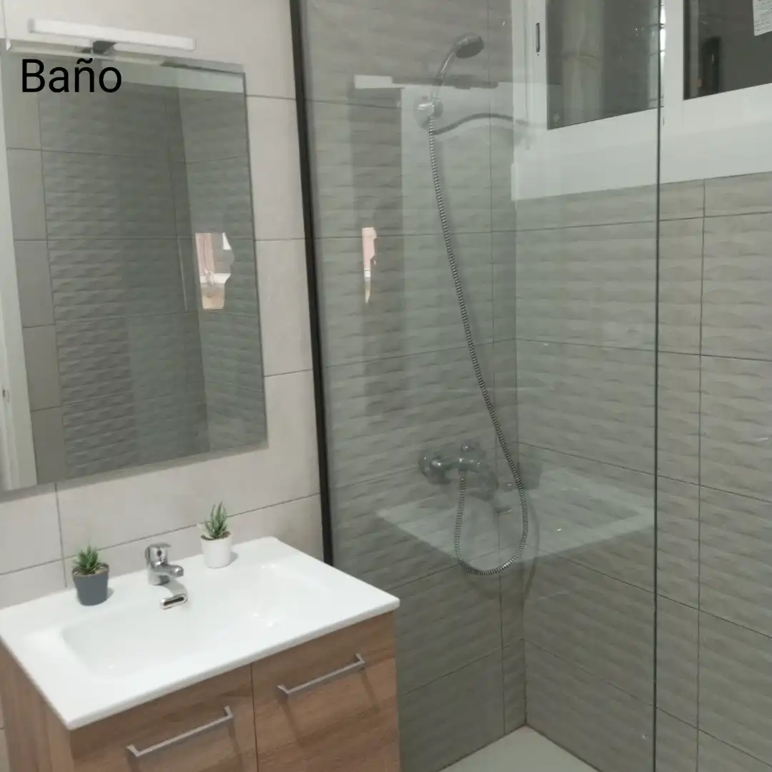 Piso de alquiler en Avenida la Vega, San Martín del Rey Aurelio Baño de Piso de alquiler en San Martín del Rey Aurelio