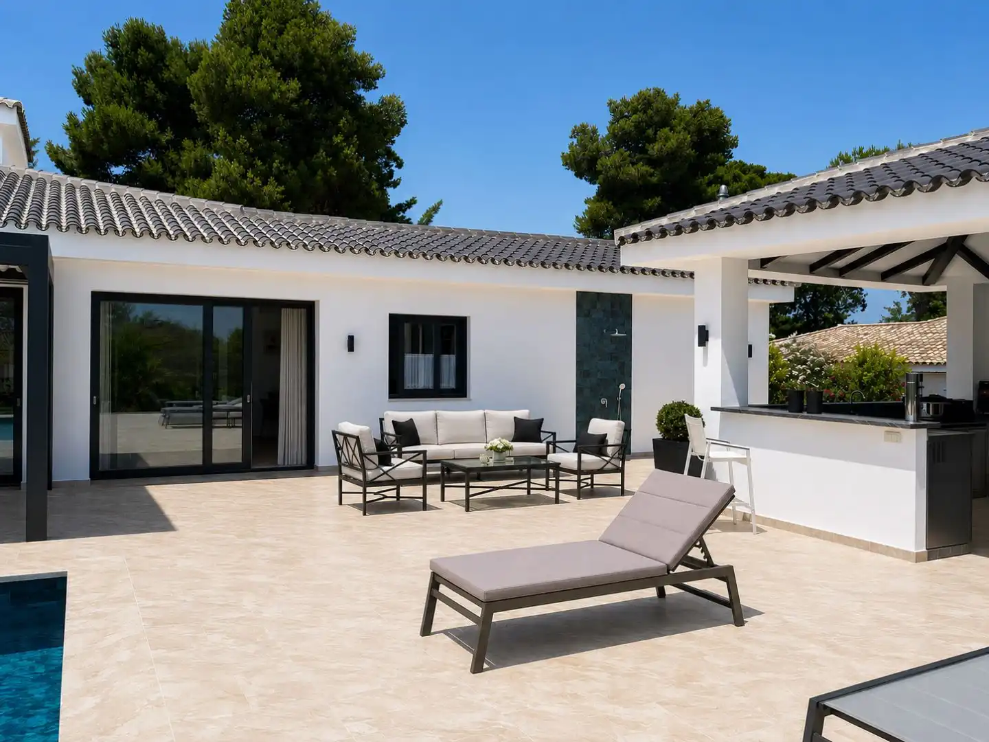 Wohnung zum Verkauf in Calle Santiago de Compostela, 1, Sotogrande Costa Terrasse von Wohnung zum Verkauf in Sotogrande mit Klimaanlage, Heizung und Privatgarten