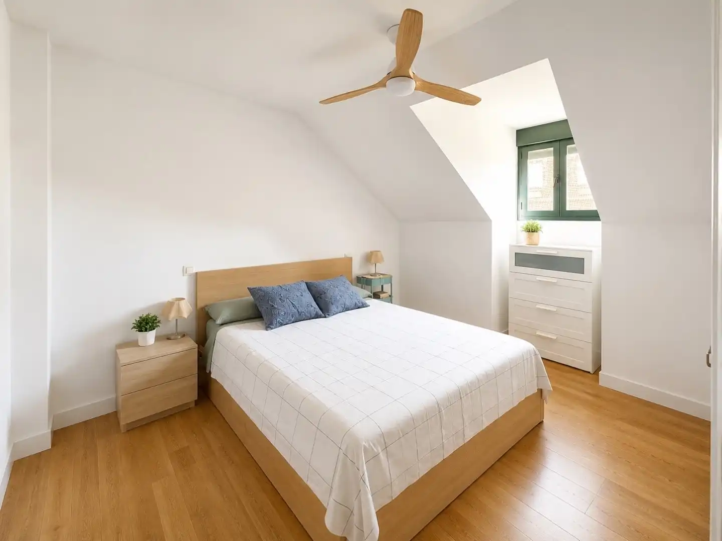 Dúplex en venta en Calle de la Inmaculada, 70, Griñón Habitación de Dúplex en venta en Griñón con Aire acondicionado