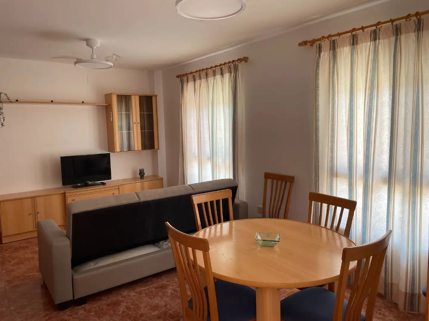 Apartamento de alquiler en Avenida Diputación, 3, Viver Comedor de Apartamento de alquiler en Viver con Terraza, Trastero y Amueblado