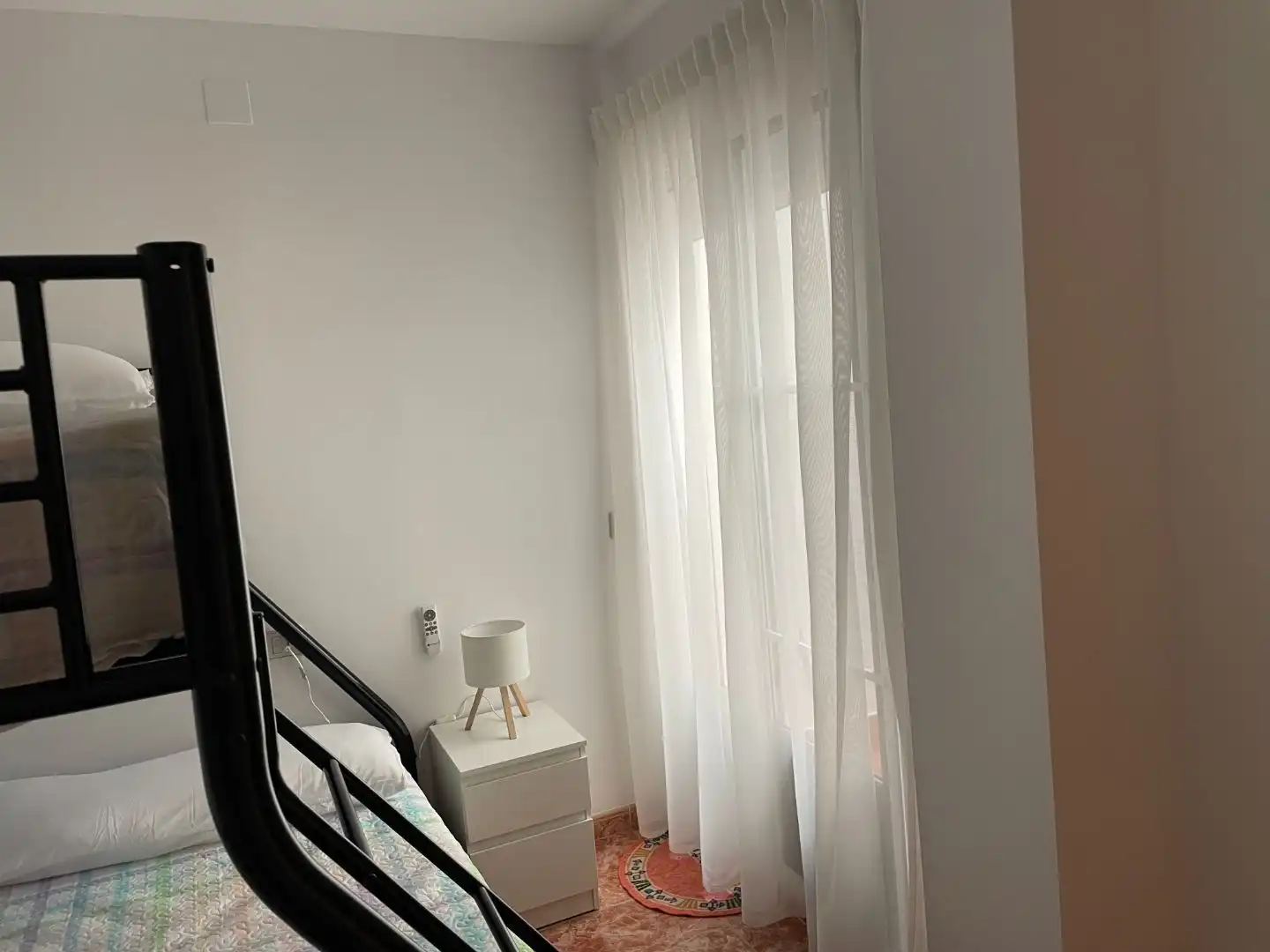 Apartamento de alquiler en Avenida Diputación, 3, Viver Habitación de Apartamento de alquiler en Viver con Terraza, Trastero y Amueblado