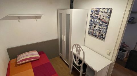 Room in Carrer de Barcelona, 84, Centre, L'Hospitalet de Llobregat - image 4 Photo 4 of Room in Carrer de Barcelona, 84, Centre, L'Hospitalet de Llobregat