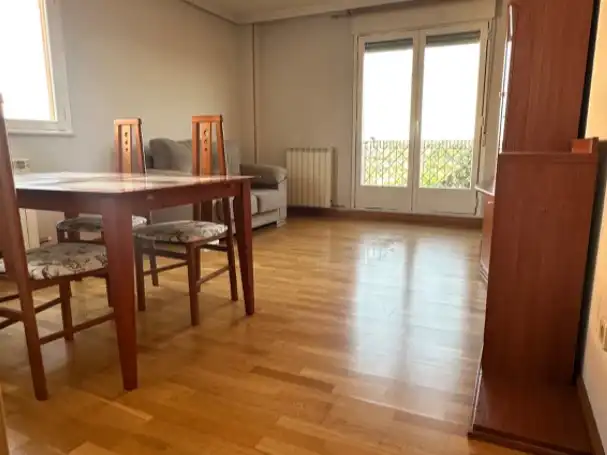 Flat for sale in Calle Jerónimo Münzer, 2, La Platina- Hospital - Campus Living room of Flat for sale in Salamanca Capital with Balcony