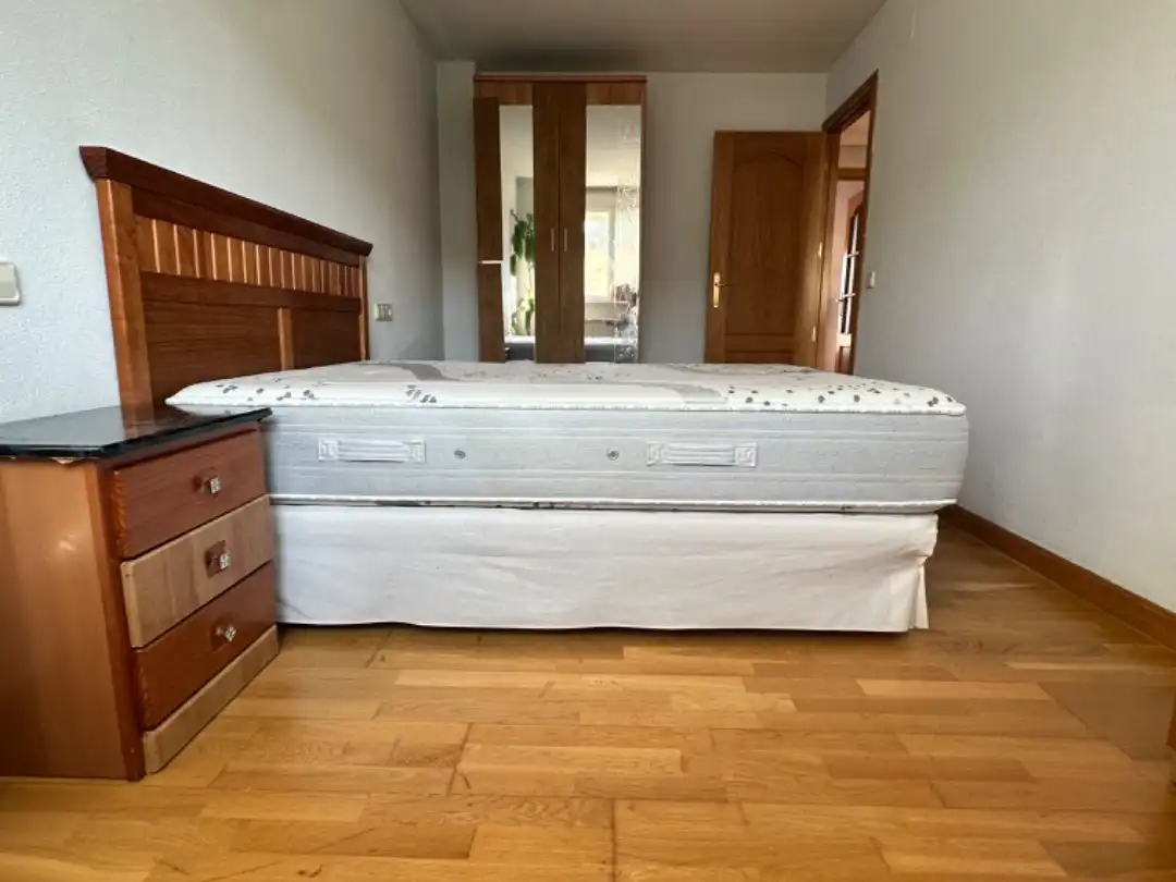 Flat for sale in Calle Jerónimo Münzer, 2, La Platina- Hospital - Campus Bedroom of Flat for sale in Salamanca Capital with Balcony