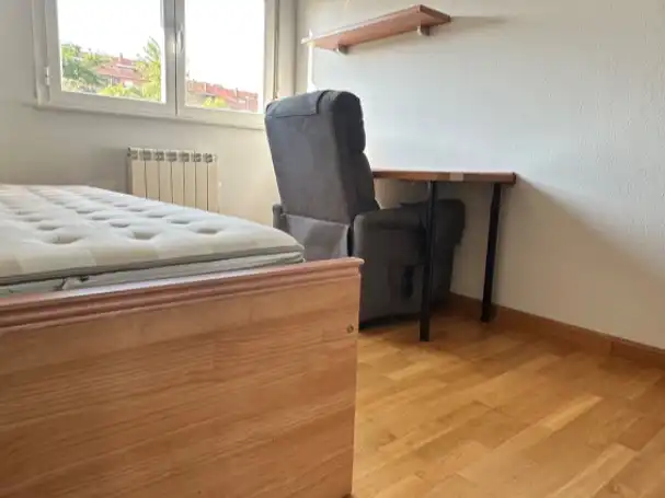 Flat for sale in Calle Jerónimo Münzer, 2, La Platina- Hospital - Campus Bedroom of Flat for sale in Salamanca Capital with Balcony