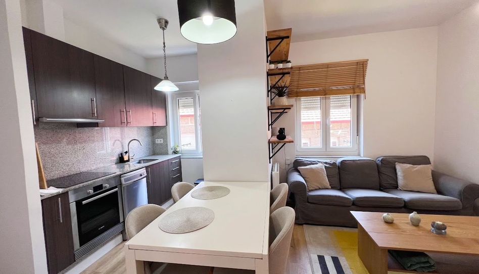 Piso de alquiler en Travesía Das Escolas Públicas, 5, Centro - Areal, Vigo - imagen 1 Foto 1 de Piso de alquiler en Travesía Das Escolas Públicas, 5, Centro - Areal, Vigo