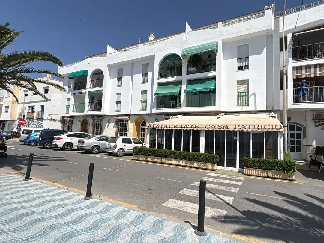 Piso en venta en Avenida Doctor Sánchez Moreno, 55, La Mamola Piso en venta en Polopos con Aire acondicionado, Calefacción y Terraza