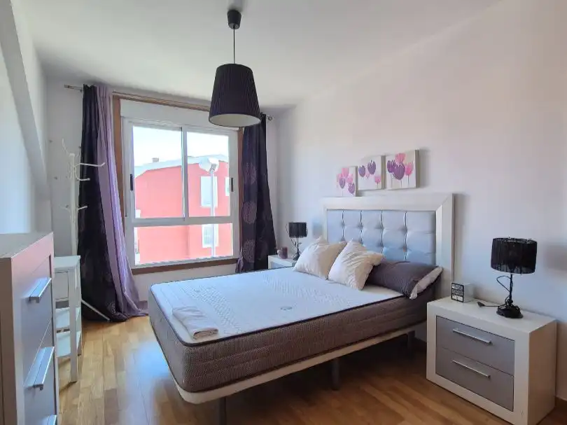 Ático en venta en Travesía Da Xalda, 20, O Carril Habitación de Ático en venta en Vilagarcía de Arousa con Terraza, Piscina y Balcón