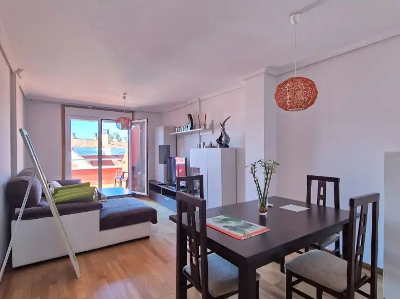 Ático en venta en Travesía Da Xalda, 20, O Carril Sala de estar de Ático en venta en Vilagarcía de Arousa con Terraza, Piscina y Balcón