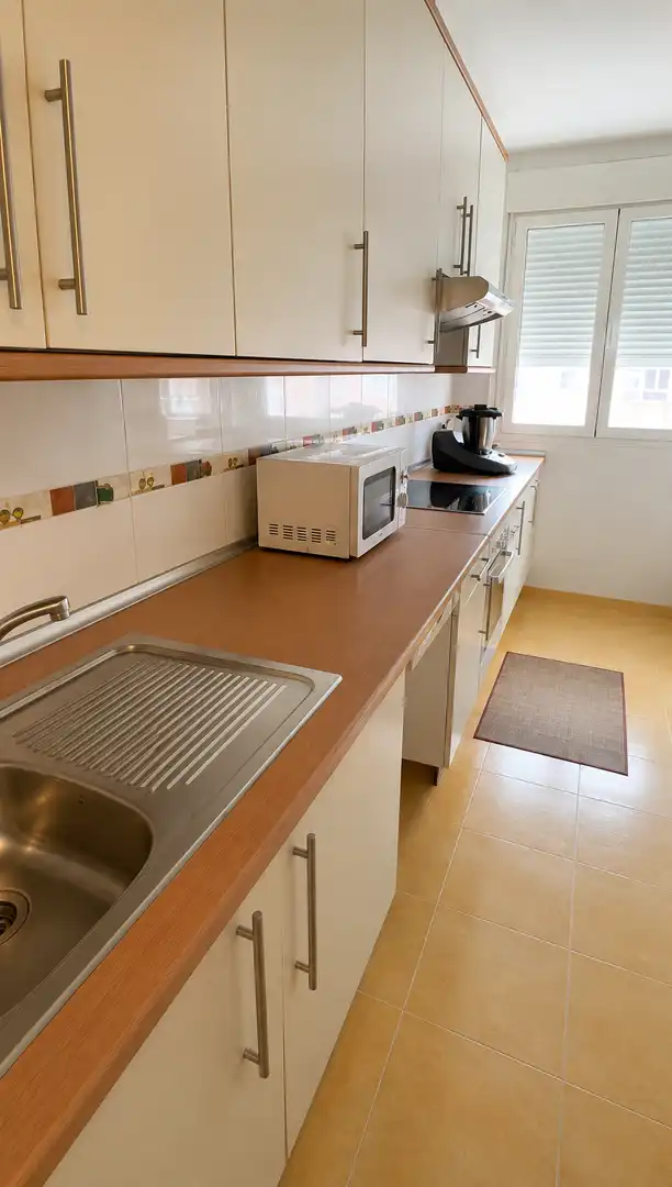Wohnung zur Miete in Avenida de Irlanda, 15, Buenavista - Valparaíso - La Legua Küche von Wohnung zur Miete in Toledo Capital mit Klimaanlage, Terrasse und Schwimmbad