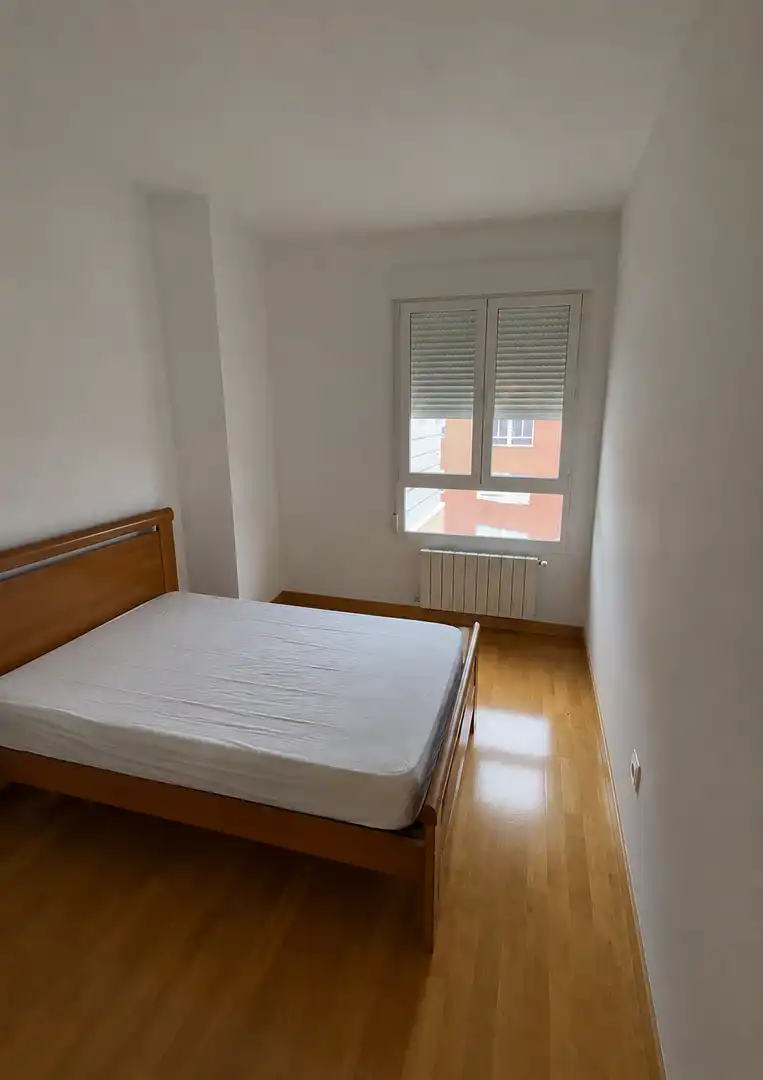 Wohnung zur Miete in Avenida de Irlanda, 15, Buenavista - Valparaíso - La Legua Schlafzimmer von Wohnung zur Miete in Toledo Capital mit Klimaanlage, Terrasse und Schwimmbad