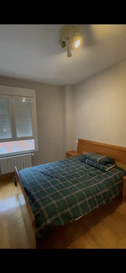 Wohnung zur Miete in Avenida de Irlanda, 15, Buenavista - Valparaíso - La Legua Schlafzimmer von Wohnung zur Miete in Toledo Capital mit Klimaanlage, Terrasse und Schwimmbad