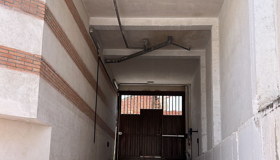 Garaje de alquiler en Calle de la Virgen de Fátima, 3, El Álamo, Madrid - imagen 1 Foto 1 de Garaje de alquiler en Calle de la Virgen de Fátima, 3, El Álamo, Madrid