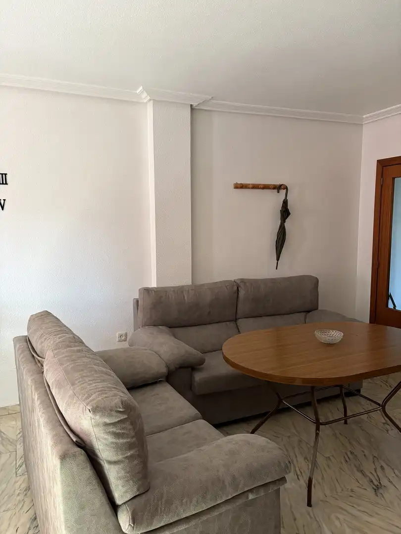 Room in Avenida Jose María Alcaraz y Alenda, 8, Valdepasillas - La Paz - Huerta Rosales Room in Avenida Jose María Alcaraz y Alenda, 8, Valdepasillas - La Paz - Huerta Rosales