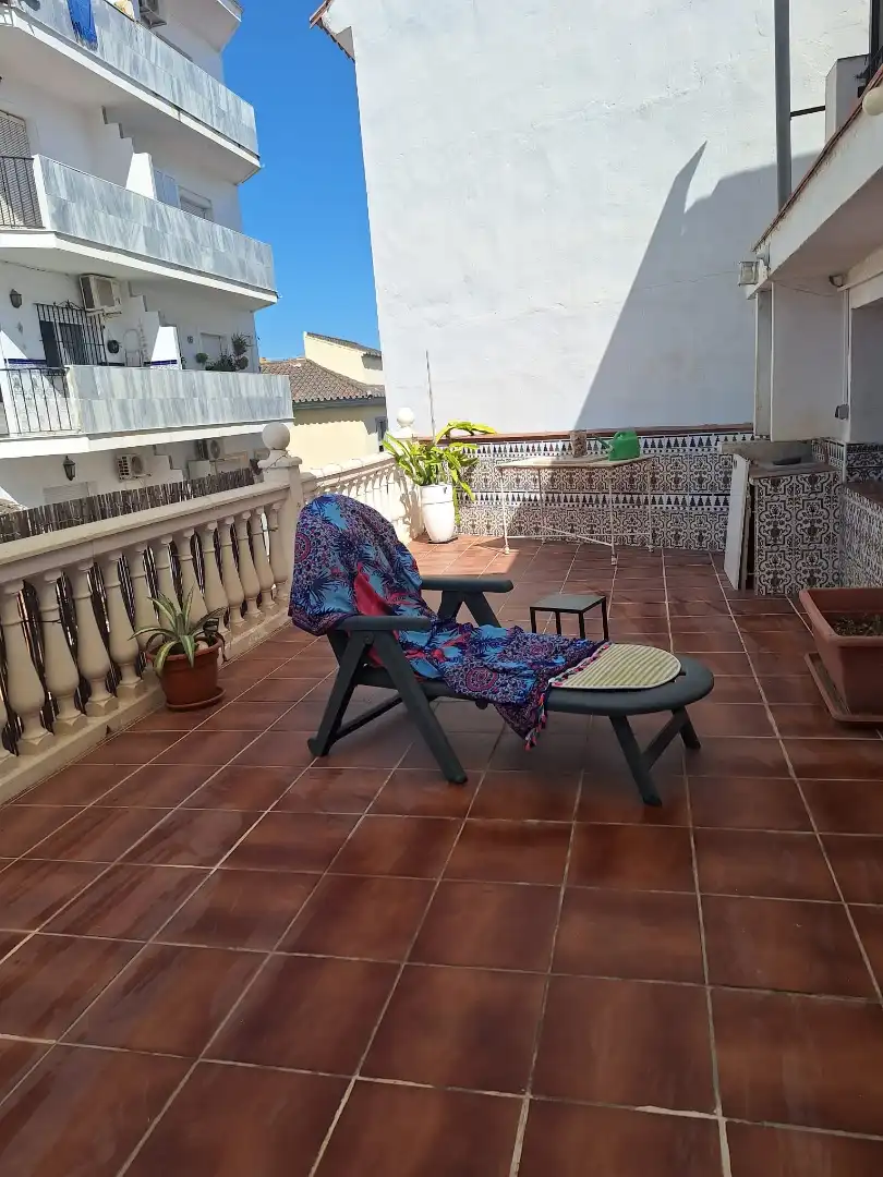 Piso en venta en Calle Cañutos, 11, Coín Terraza de Piso en venta en Coín con Terraza, Amueblado y Horno