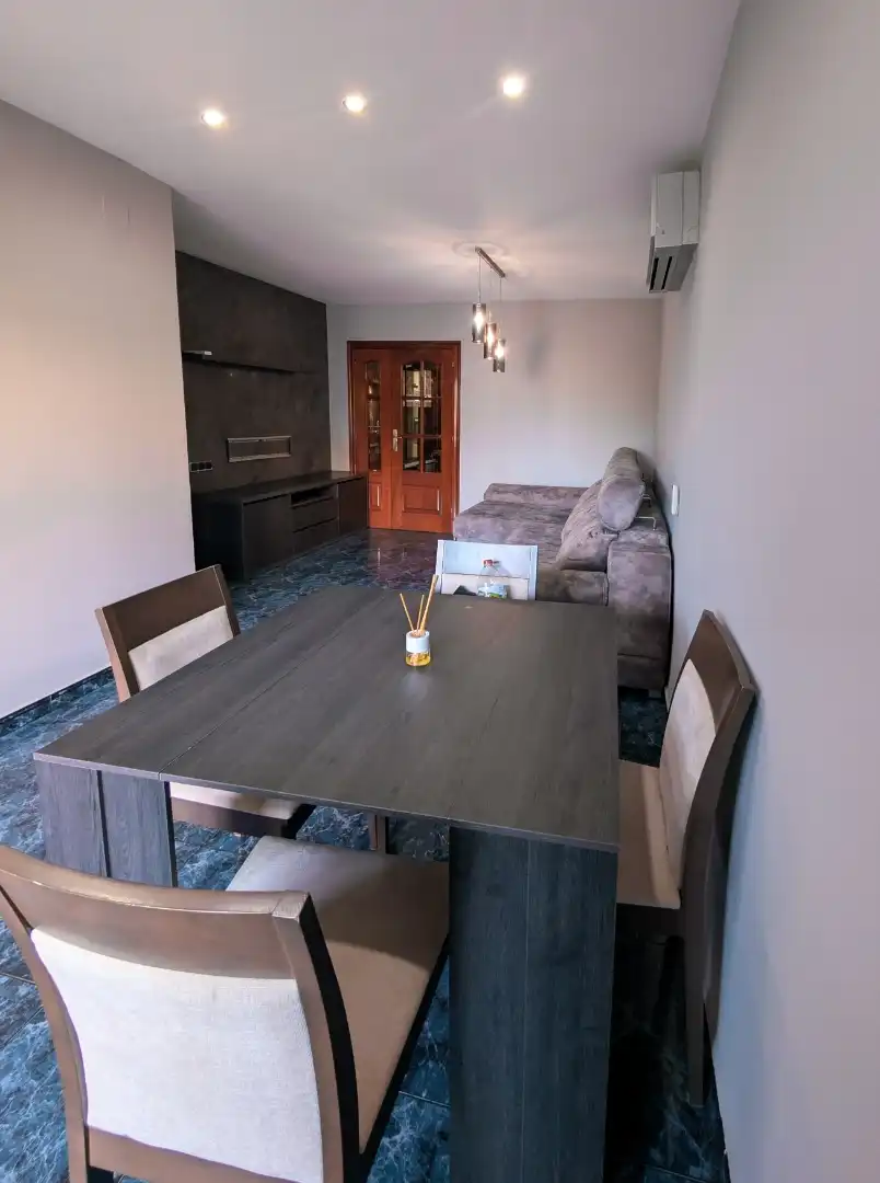 Piso en venta en Avinguda de la Generalitat, 184, Torrent Ballester Comedor de Piso en venta en Viladecans con Aire acondicionado, Amueblado y Horno